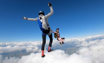 What People Need to Know When Renting a Skydiving Rig